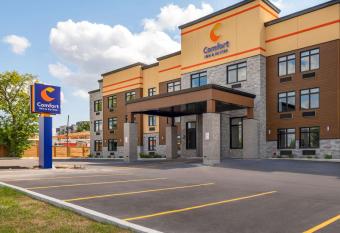 Comfort Inn and Suites allows 18 year olds to book a room