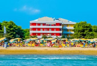 Biloba has Balcony rooms
