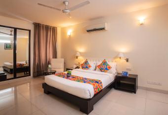 FabHotel Anutham Saket allows 18 year olds to book a room