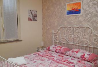 Casa vacanze Villa Giuseppina con Wifi has Balcony rooms