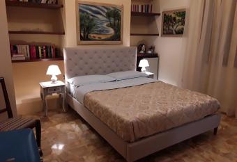 La Riviera has Balcony rooms