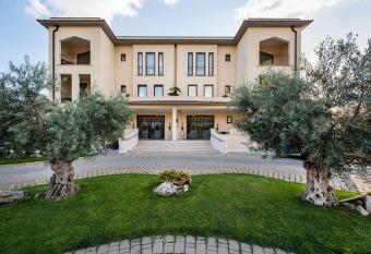 Best Western Premier Villa Fabiano Palace Hotel has Balcony rooms