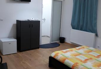 Casa Centrala allows 18 year olds to book a room