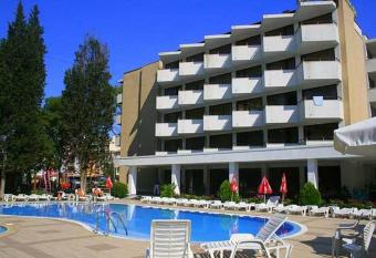 Hotel Klisura allows 18 year olds to book a room