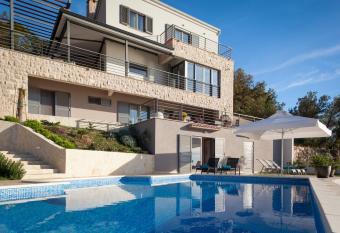 Villa IVA, 3lovelyvillas has Balcony rooms