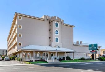 Quality Inn & Suites Oceanblock has Balcony rooms