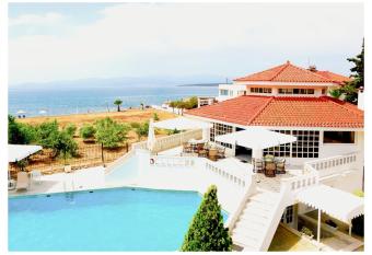 Candia House has Balcony rooms