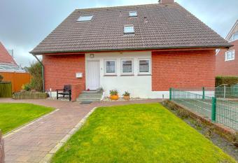 Haus Kleemann allows 18 year olds to book a room