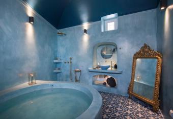 Dimael Mansion allows 18 year olds to book a room