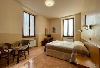 Locanda Settecamini allows 18 year olds to book a room