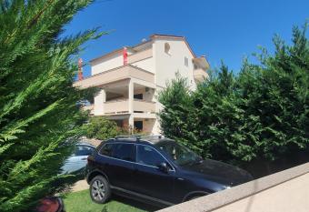 Apartmani Tomi has Balcony rooms