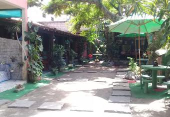 Pousada BrisaMar allows 18 year olds to book a room