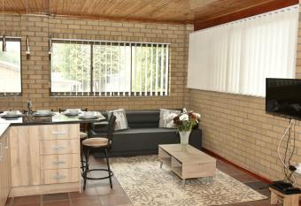 SJ s Self-Catering has Balcony rooms