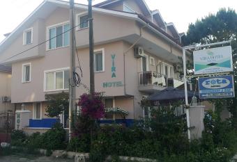 V  RA HOTEL DALYAN has Balcony rooms