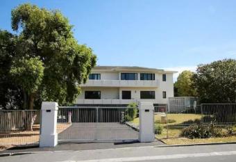 Cape Dawn Guest House has Balcony rooms