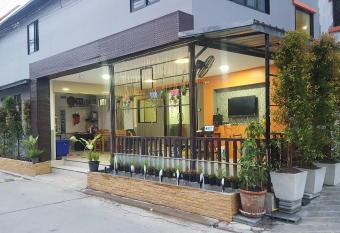 WJ Residence at Suvarnaphumi has Balcony rooms