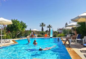 Violetta Hotel has Balcony rooms