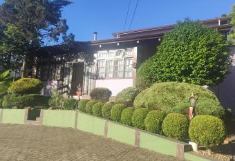 Pousada Gardenia Guest House allows 18 year olds to book a room