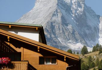 Alpine Hotel Perren has Balcony rooms
