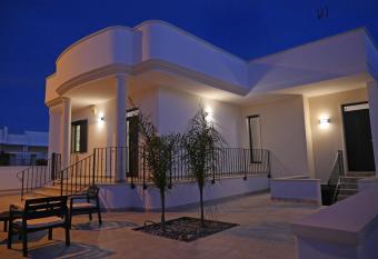 Villa Chiara has Balcony rooms