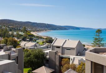 Cumberland Lorne Resort has Balcony rooms