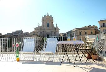 Aler   allows 18 year olds to book a room