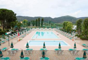 Residenza Alberghiera Italia allows 18 year olds to book a room