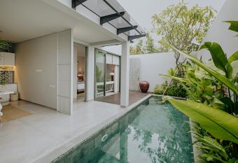 Casamaya Villa allows 18 year olds to book a room