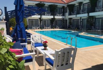 Rota Hotel has Balcony rooms