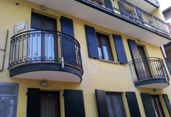 Casa Mauri has Balcony rooms