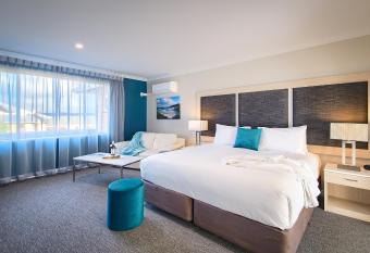 Albany Motel & Apartments has Balcony rooms