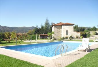 Casa do Pomarelho has Smoking/Balcony rooms