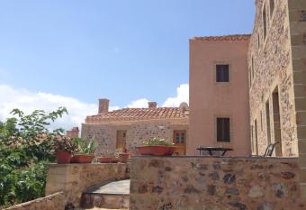 Likinia Hotel has Balcony rooms