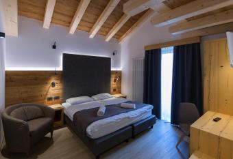 Arnica Mountain Hotel allows 18 year olds to book a room