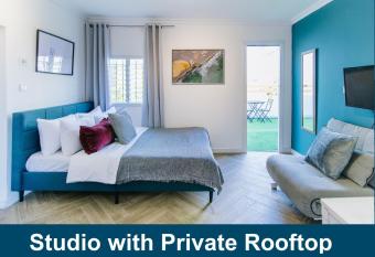 Beta Studios ApartHotel allows 18 year olds to book a room