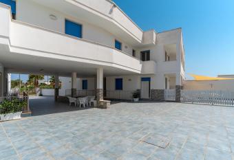 Residence La Perla - Smeraldo has Balcony rooms