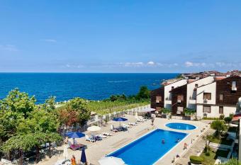 Apolon Complex has Balcony rooms