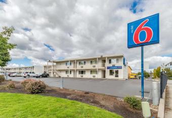 Motel 6 Beaverton allows 18 year olds to book a room