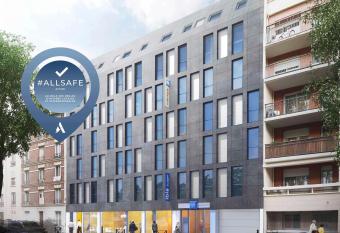 ibis budget Paris Clichy Mairie allows 18 year olds to book a room