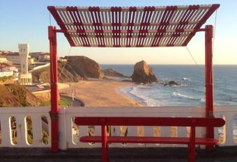 5 bedrooms house at A dos Cunhados 50 m away from the beach with sea view enclosed garden and wifi has Smoking rooms