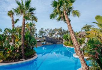 Alannia Guardamar has Balcony rooms