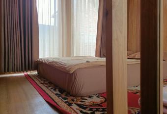 ADK Papandayan Homestay & Tour allows 18 year olds to book a room