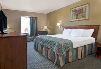 Days Inn by Wyndham Downtown St. Louis allows 18 year olds to book a room