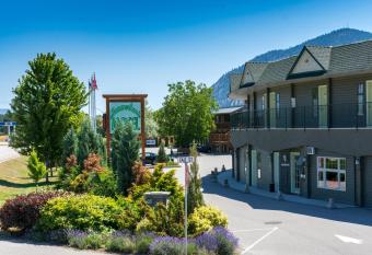 Summerland Motel allows 18 year olds to book a room