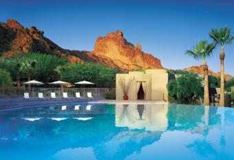 Sanctuary Camelback Mountain has Balcony rooms