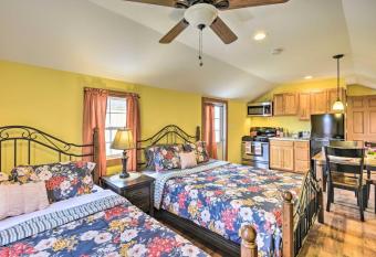 Equestrian House: Suites has Balcony rooms