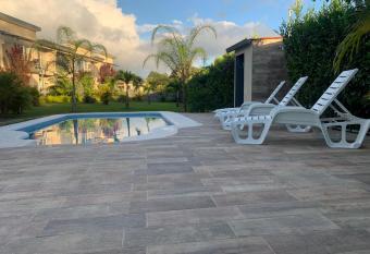 Apartamentos La Alborada Airport SJO allows 18 year olds to book a room