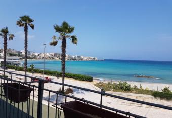 Hotel Profumo Di Mare has Balcony rooms