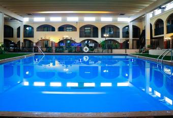 Suite Dreams Hotel has Smoking rooms