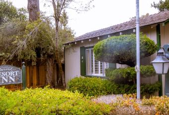 Carmel Resort Inn allows 18 year olds to book a room